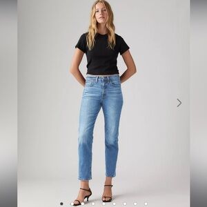 Levi’s wedgie in light wash